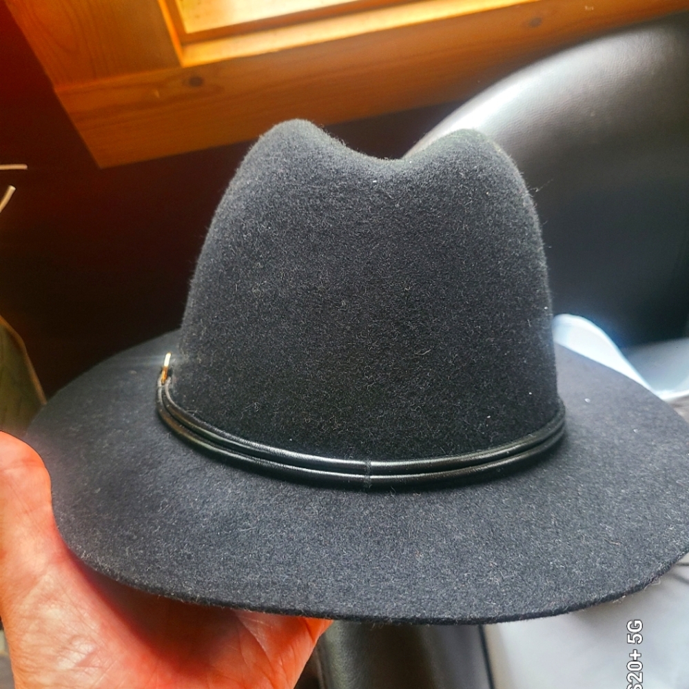 Nordstrom Black Felt Hat NWT